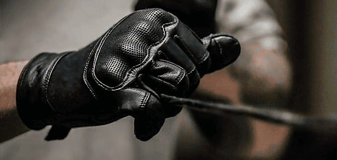 The 10 Best Tactical Gloves: Making The Strong, Stronger 21 image 7