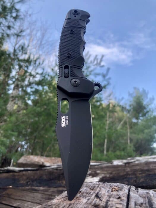 SOG SEAL XR Knife Review: The Ultimate Hard-Use Tactical Folder 3 SOG SEAL XR - The best heavy duty folding knife