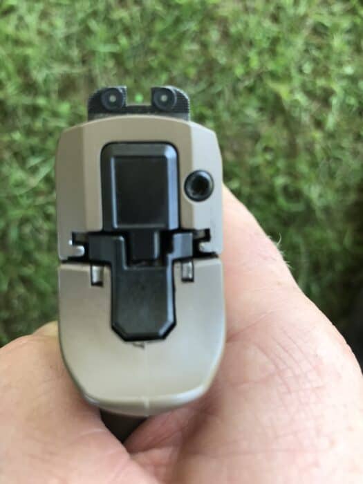SIG SAUR P320-M17 (C22)
