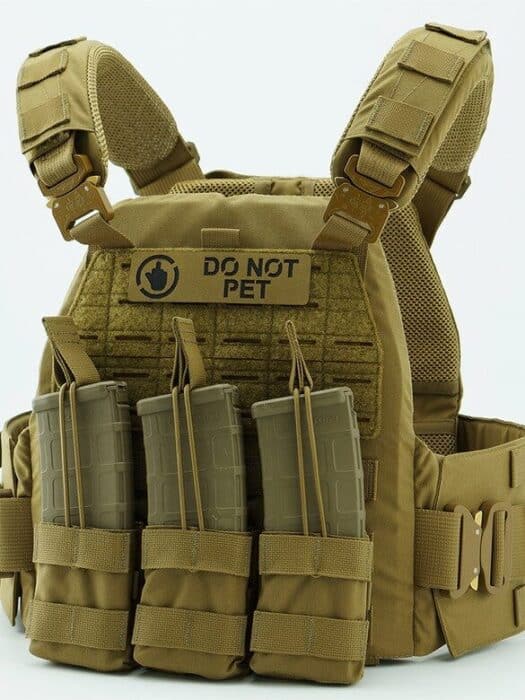 The Most Essential Tactical Gear: Get Prepared Now 6 LOF Defence Systems CQR-M2 plate carrier