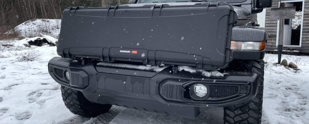 The Nanuk 995 extremem protection rifle case