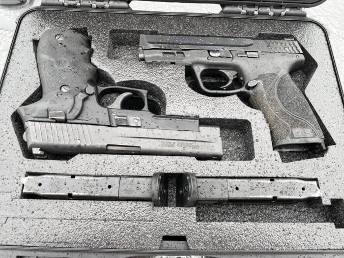 the NANUK 910 2UP CLASSIC GUN CASE is very functional