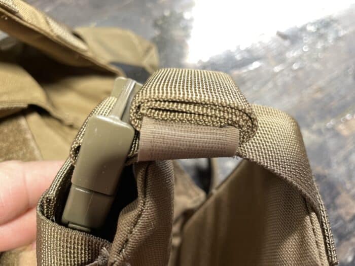 Condor Cyclone Review: The Plate Carrier For Every Man 26 THE CONDOR CYCLONE PLATE CARRIERS SHOULDER STRAPS COME UNDONE VERY EASY IF YOUR NOT CAREFUL