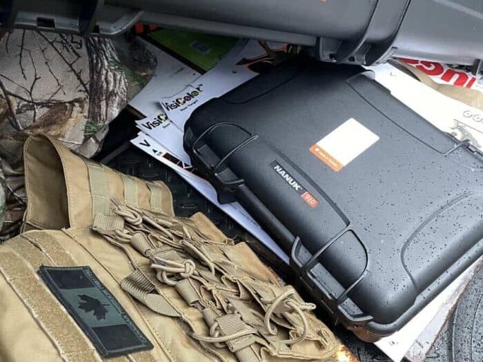 the NANUK 910 2UP CLASSIC GUN CASE in the back of my suv with my condor cyclone plate carrier
