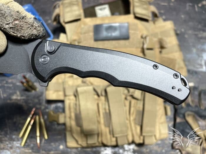 Civivi Praxis Review: Affordable Performance and Everyday Reliability 11 The CIVIVI Praxis tactical knife has solid finger choils for allowing for a good grip