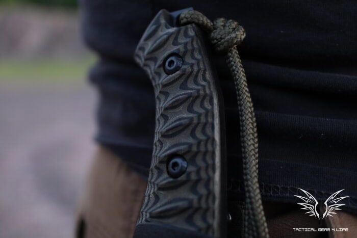 Sierra 3 Tactical Knife Review: Strong, Tough, and Combat Ready 7 The Sierra 3 Tactical knife has a micarta handle