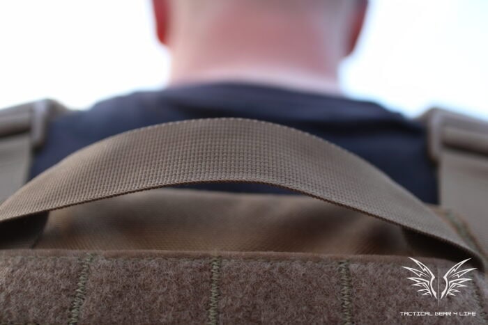 Condor Vanquish Plate Carrier: Survival Doesn't Have To Be Expensive 17 The Condor Vanquish plate carrier drag handle