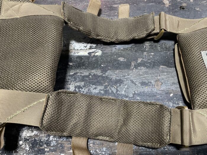 Condor Vanquish Plate Carrier: Survival Doesn't Have To Be Expensive 10 The Condor Vanquish plate carrier has decent padding on the shoulders