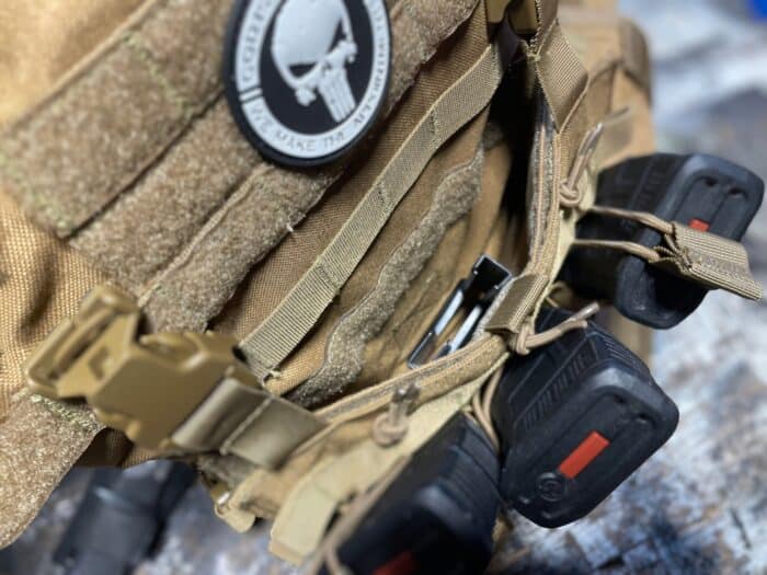 Condor Vanquish Plate Carrier: Survival Doesn't Have To Be Expensive 11 The Condor Vanquish plate carrier has a good sized admin pouch