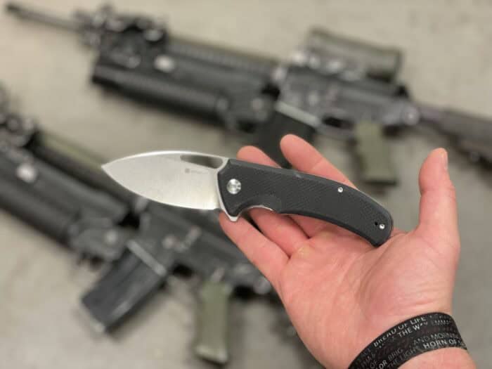 SENCUT Phantara Review: A Very Capable EDC 3 The SENCUT Phantara tactical knife is an all around solid knife