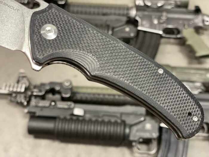 SENCUT Phantara Review: A Very Capable EDC 8 The SENCUT Phantara has an ok finger choil for your index finger