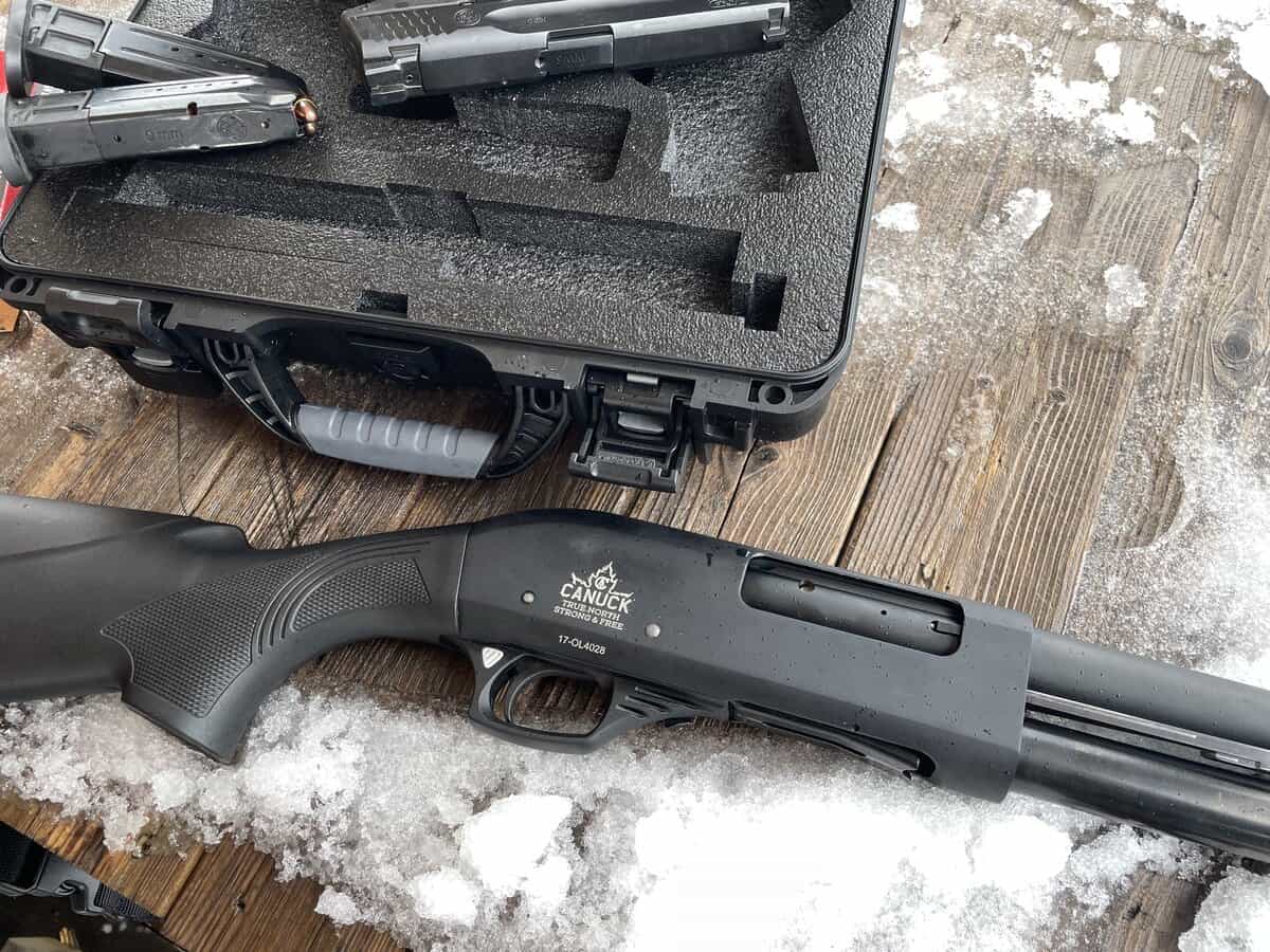 10 of The Best Tactical Shotguns in Canada 14 canuck commander - best tactical shotgun