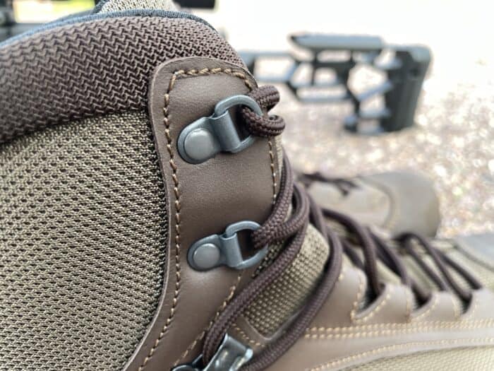 AKU Pilgrim DS Combat Boot Review: Trusted By Militaries Worldwide 9 AKU pilgrim ds combat boots has metal loops on the top of the upper boot which allows for quick lacing