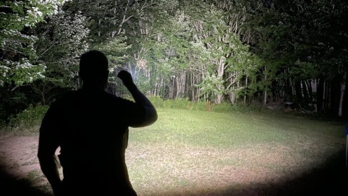 the wuben x5 does not have an instant strobe feature