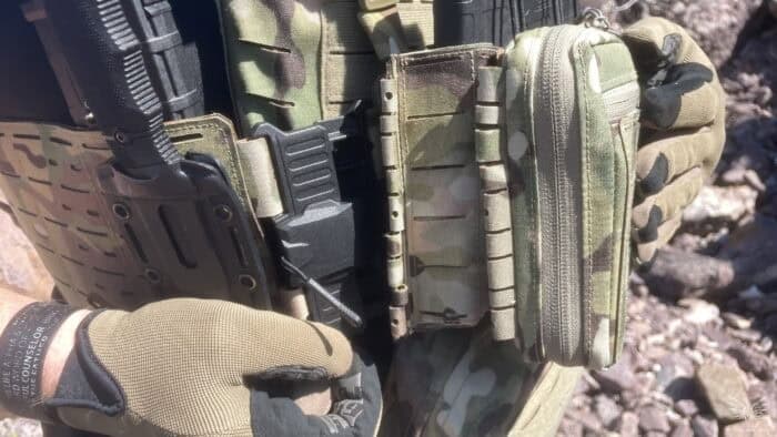 Lorica Primus Plate Carrier Review: Modular, Laser-Cut & Made in Canada 14 The LORICA Primus plate carrier has magnetic QR buckles