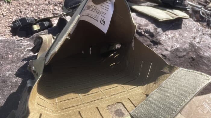 Lorica Primus Plate Carrier Review: Modular, Laser-Cut & Made in Canada 9 The LORICA Primus plate carrier has no internal strap system for the armoured plates